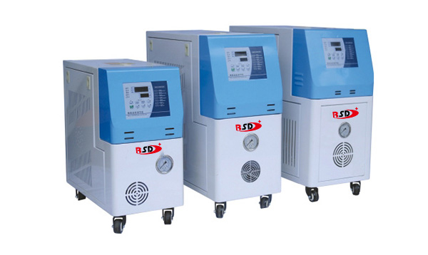 運水式(shi)模溫機