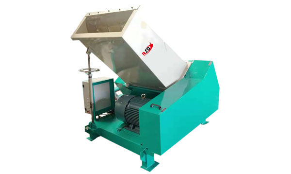 管(guan)材闆(pan)材破(po)碎機(ji)試料(liao)