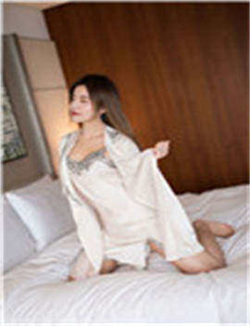 久草热久草热线频97精品-美女的烦恼在线观看
